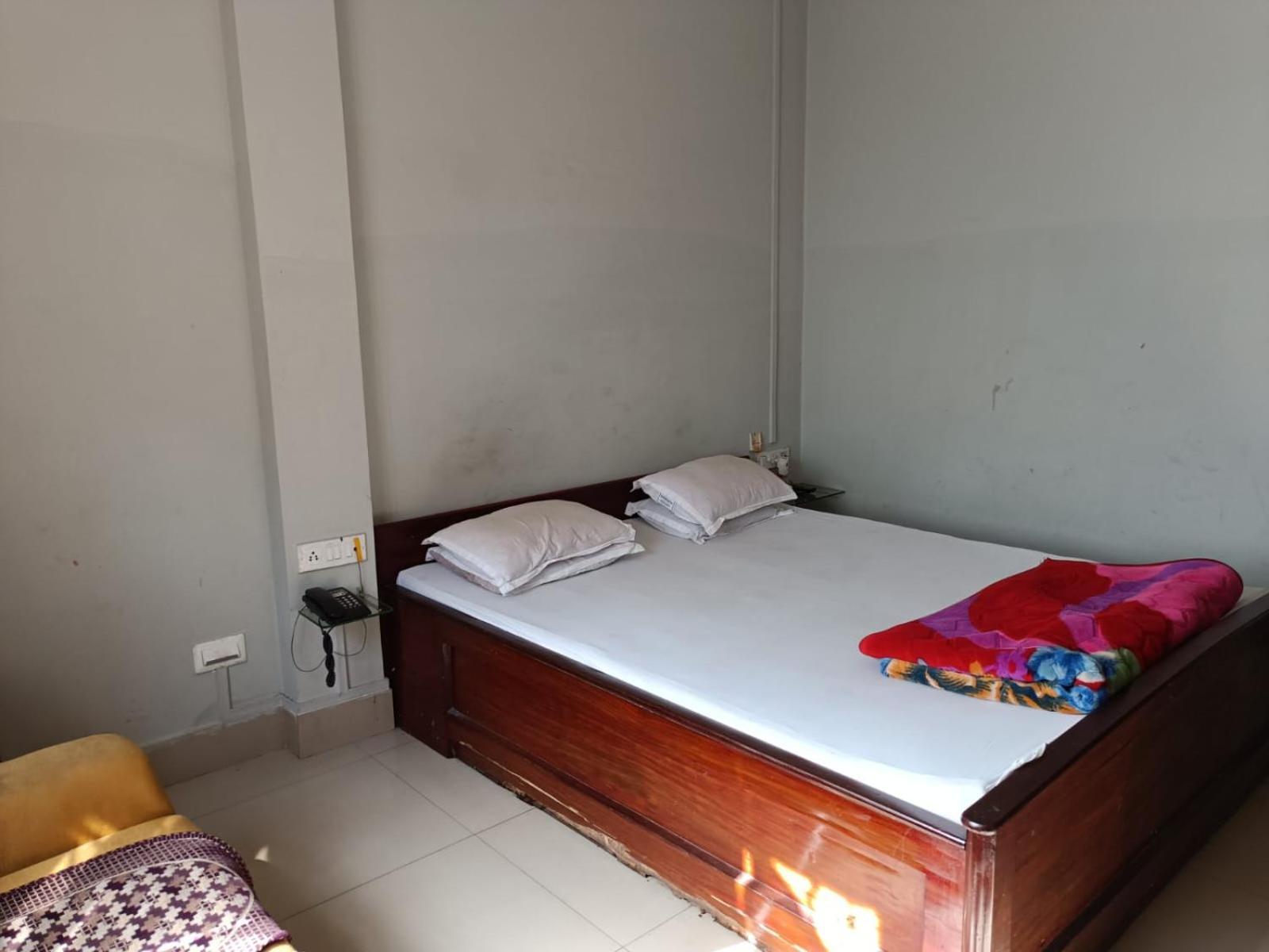 Kusum Hotel Dibrugarh Exterior foto